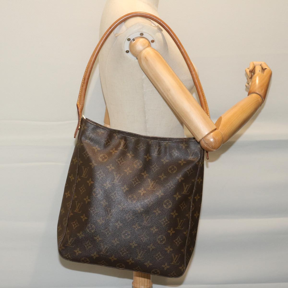 LOUIS VUITTON Monogram Looping GM Shoulder Bag M51145 LV Auth 63748