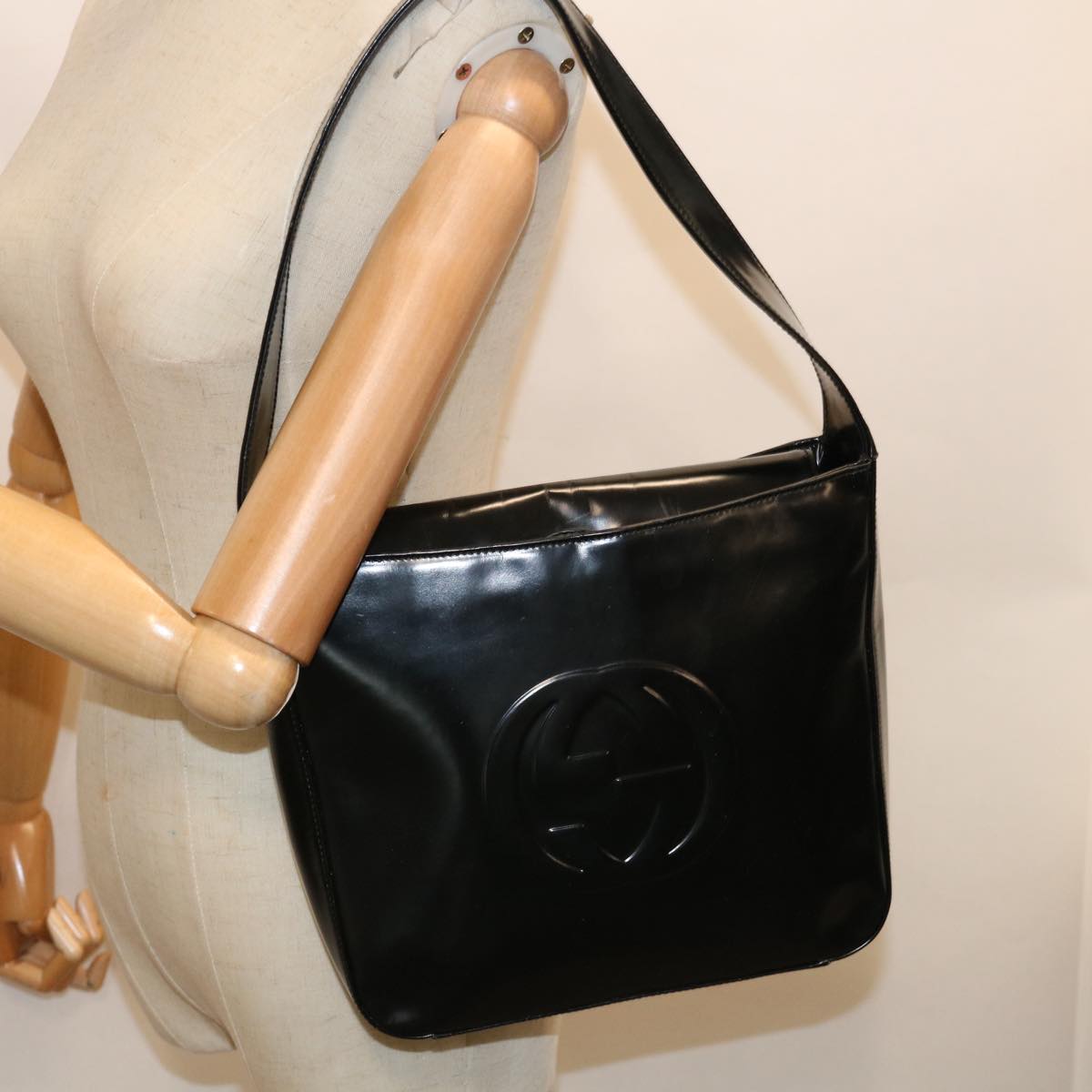 GUCCI Interlocking Shoulder Bag Patent leather Black 000 0506 Auth 63764