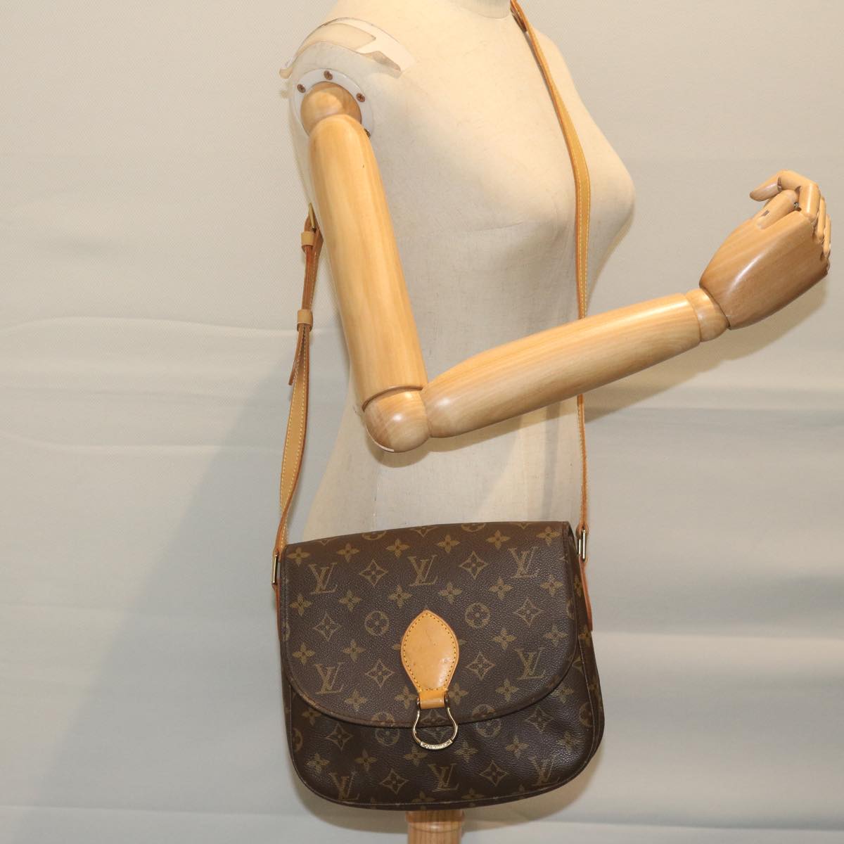 LOUIS VUITTON Monogram Saint Cloud GM Shoulder Bag M51242 LV Auth 63786