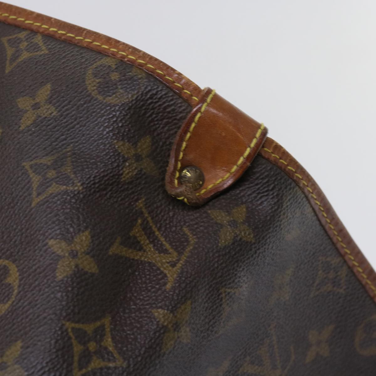 LOUIS VUITTON Monogram Saumur 35 Shoulder Bag M42254 LV Auth 64074