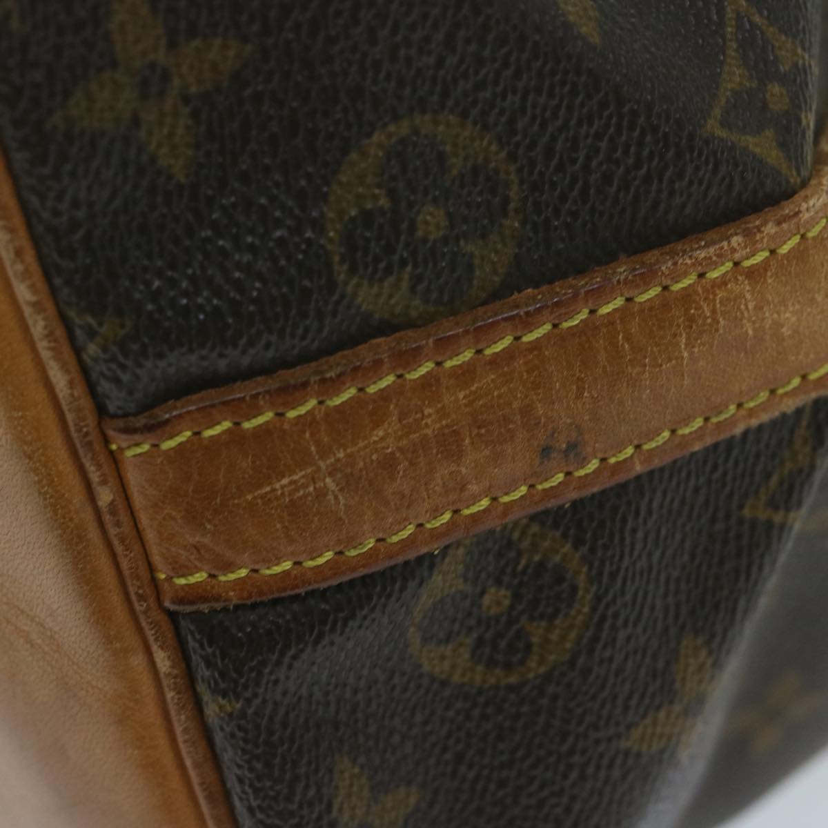 LOUIS VUITTON Monogram Petit Noe Shoulder Bag M42226 LV Auth 64090