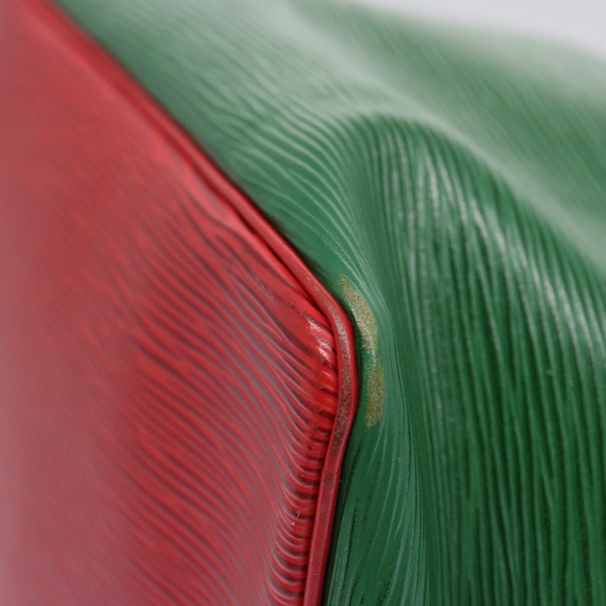 LOUIS VUITTON Epi Petit Noe Shoulder Bag Bicolor Green Red M44147 LV Auth 64091