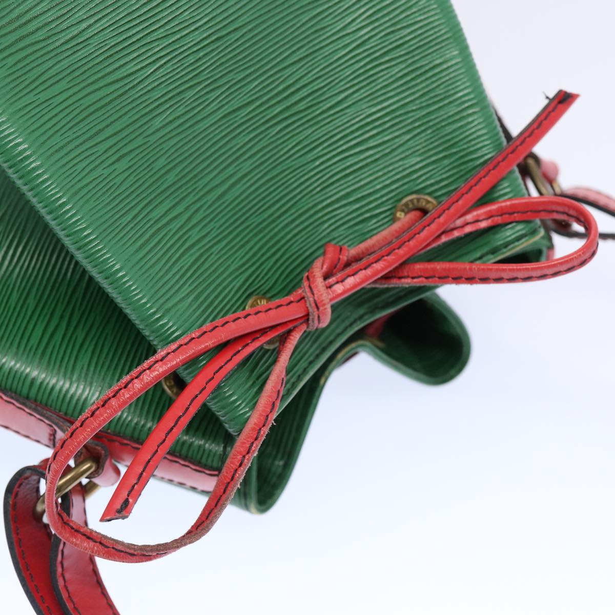 LOUIS VUITTON Epi Petit Noe Shoulder Bag Bicolor Green Red M44147 LV Auth 64091