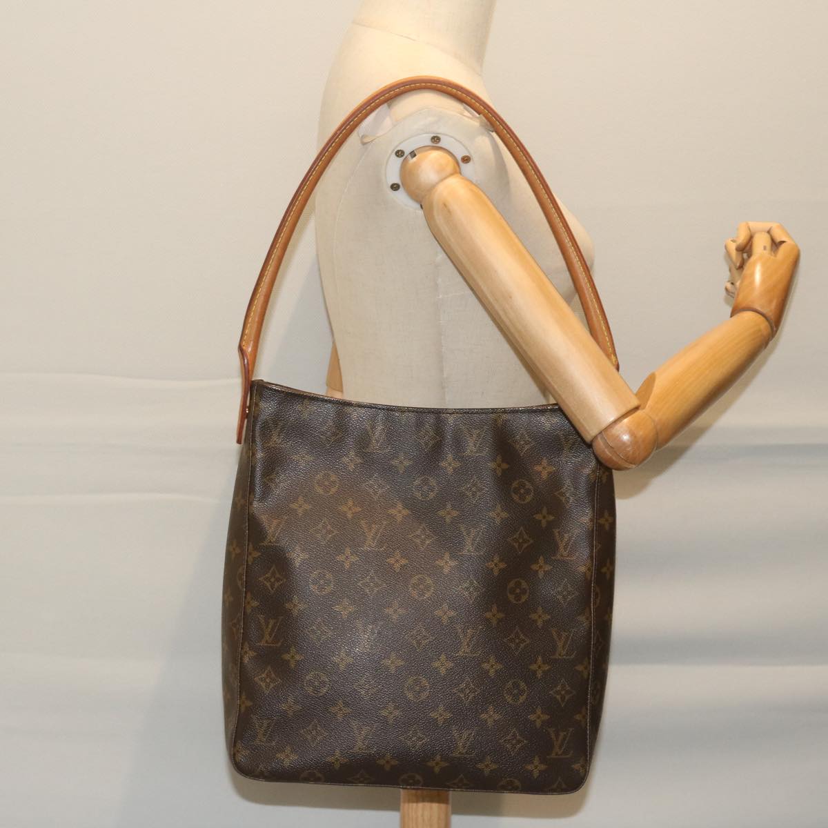 LOUIS VUITTON Monogram Looping GM Shoulder Bag M51145 LV Auth 64149