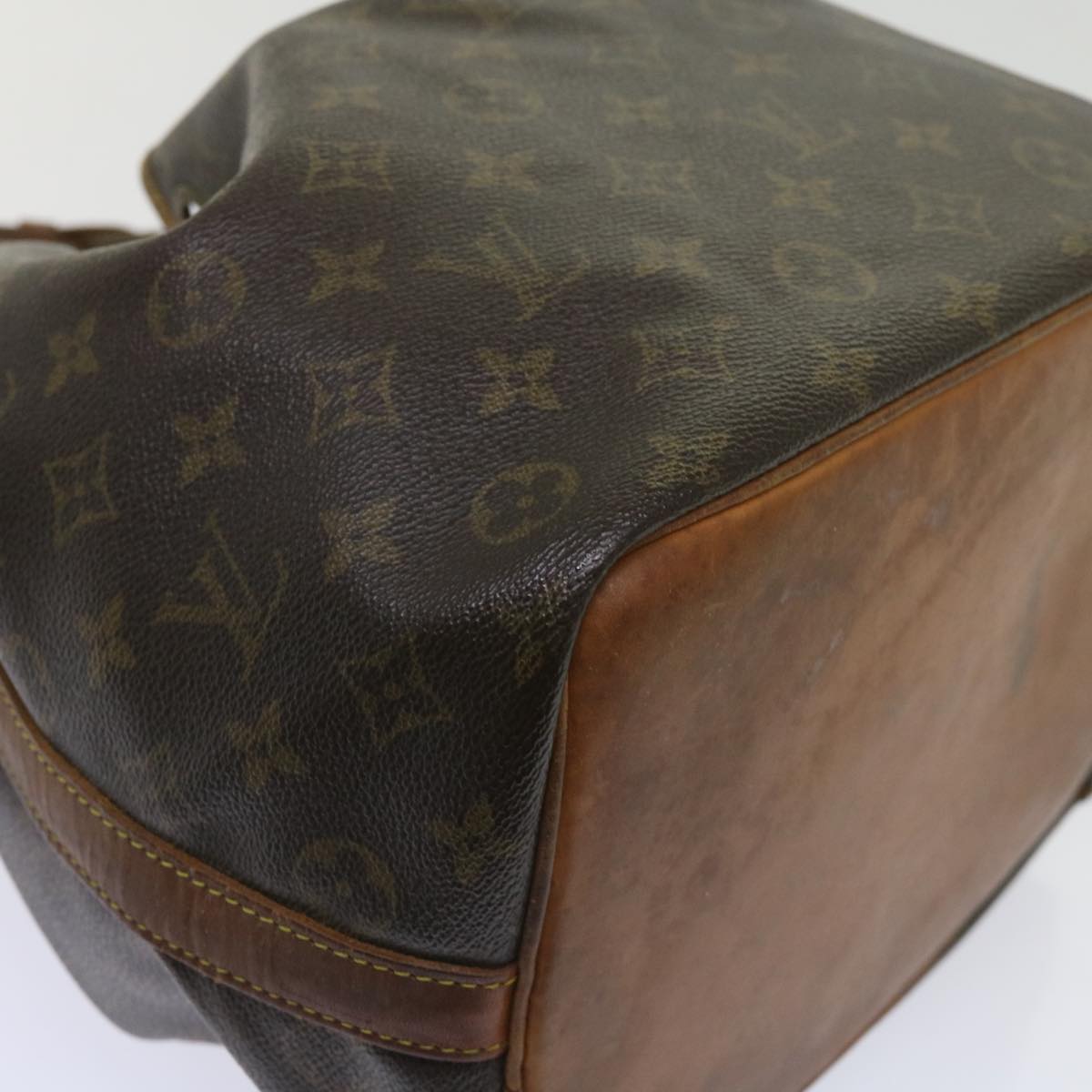 LOUIS VUITTON Monogram Petit Noe Shoulder Bag M42226 LV Auth 64260