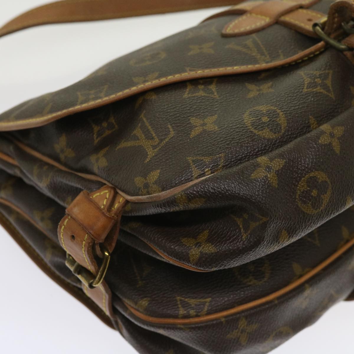 LOUIS VUITTON Monogram Saumur 30 Shoulder Bag M42256 LV Auth 64411