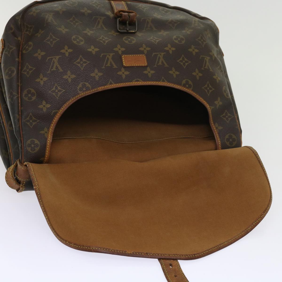 LOUIS VUITTON Monogram Saumur 35 Shoulder Bag M42254 LV Auth 64415