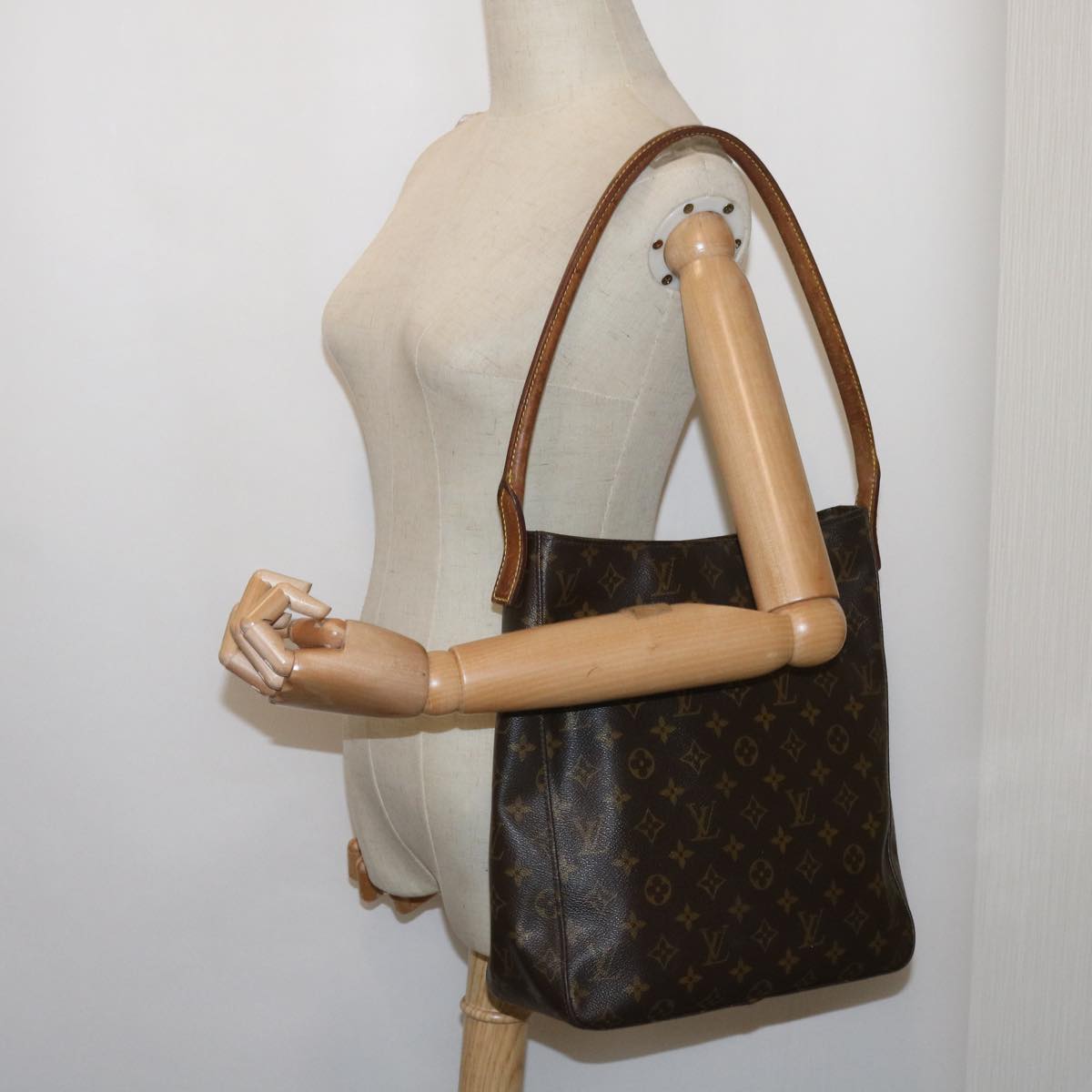 LOUIS VUITTON Monogram Looping GM Shoulder Bag M51145 LV Auth 64435