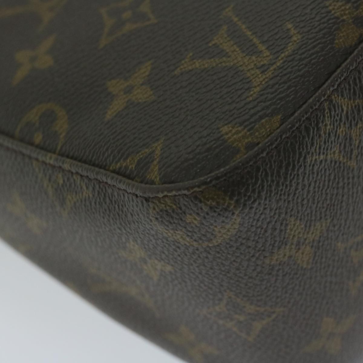 LOUIS VUITTON Monogram Looping MM Shoulder Bag M51146 LV Auth 64676