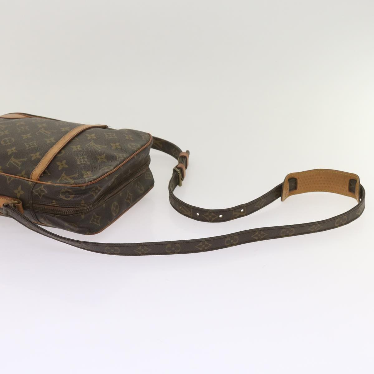 LOUIS VUITTON Monogram Danube MM Shoulder Bag M45264 LV Auth 64717