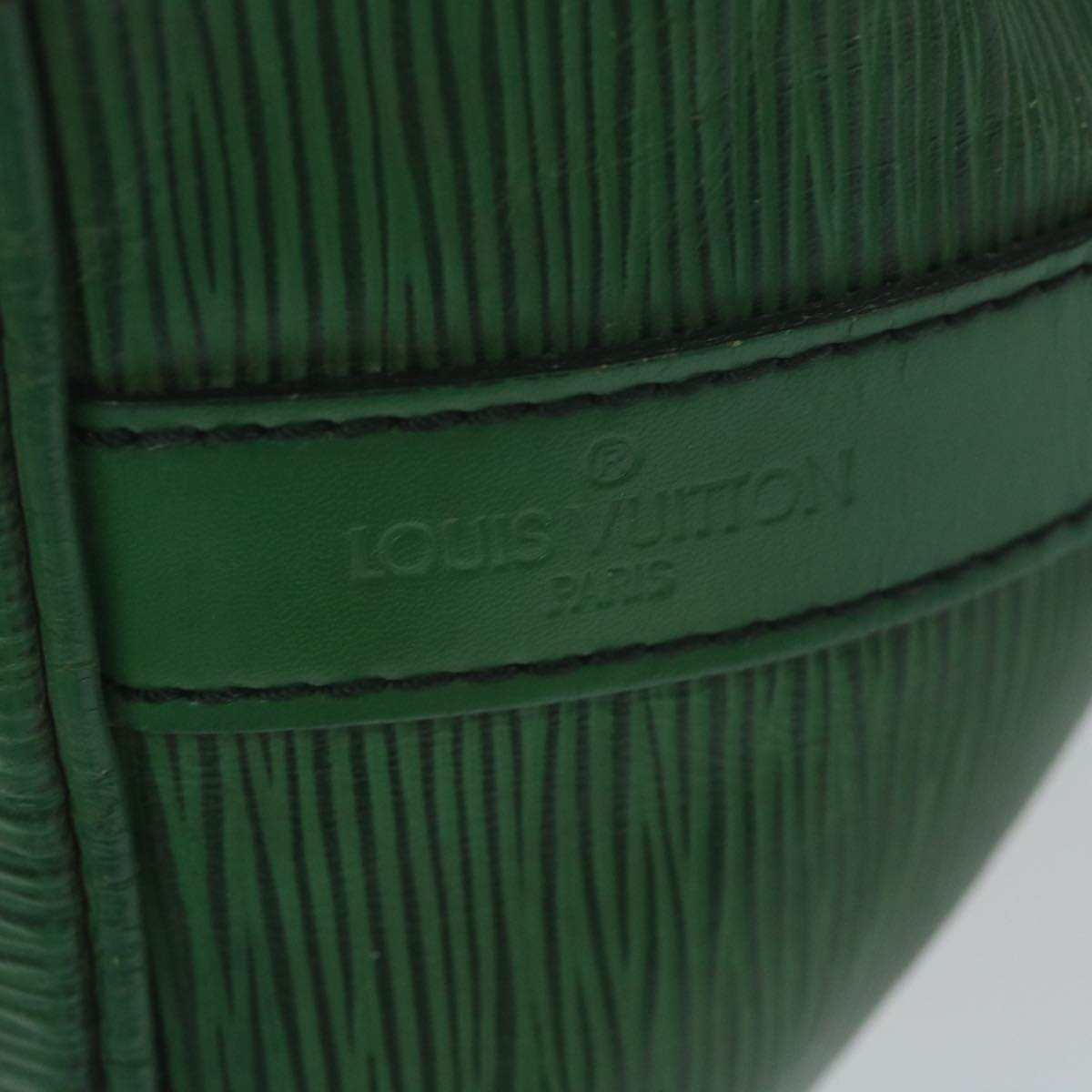 LOUIS VUITTON Epi Petit Noe Shoulder Bag Green M44104 LV Auth 64734