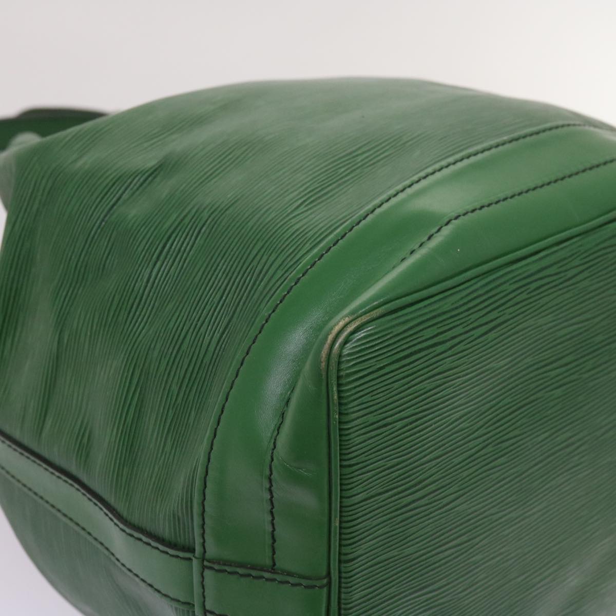 LOUIS VUITTON Epi Noe Shoulder Bag Green M44004 LV Auth 64833