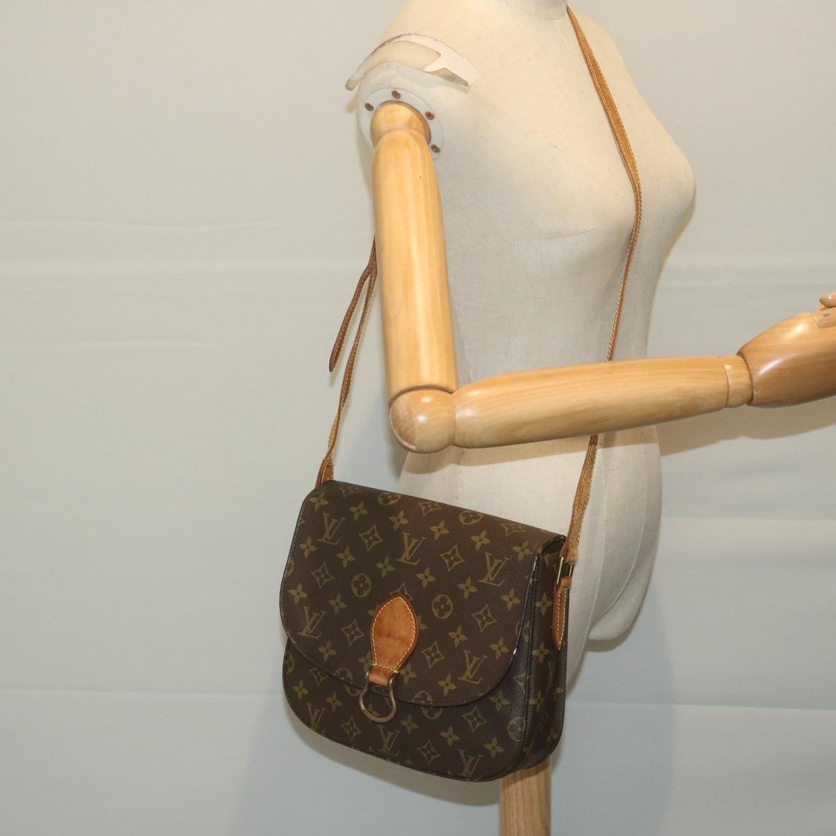 LOUIS VUITTON Monogram Saint Cloud GM Shoulder Bag M51242 LV Auth 64944