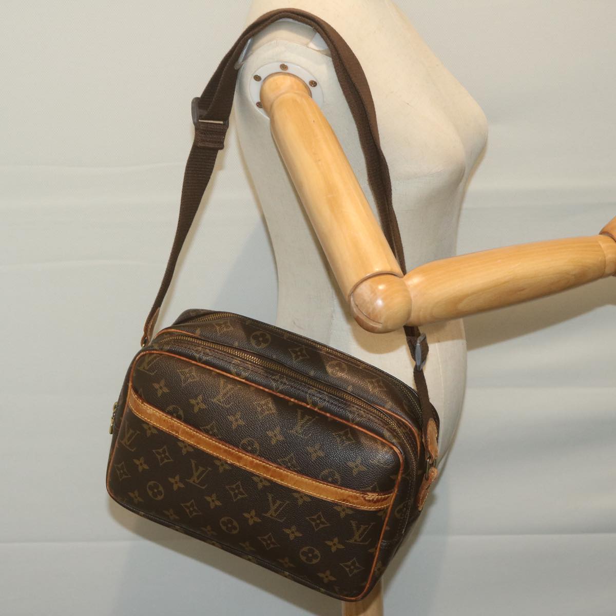 LOUIS VUITTON Monogram Reporter PM Shoulder Bag M45254 LV Auth 64955