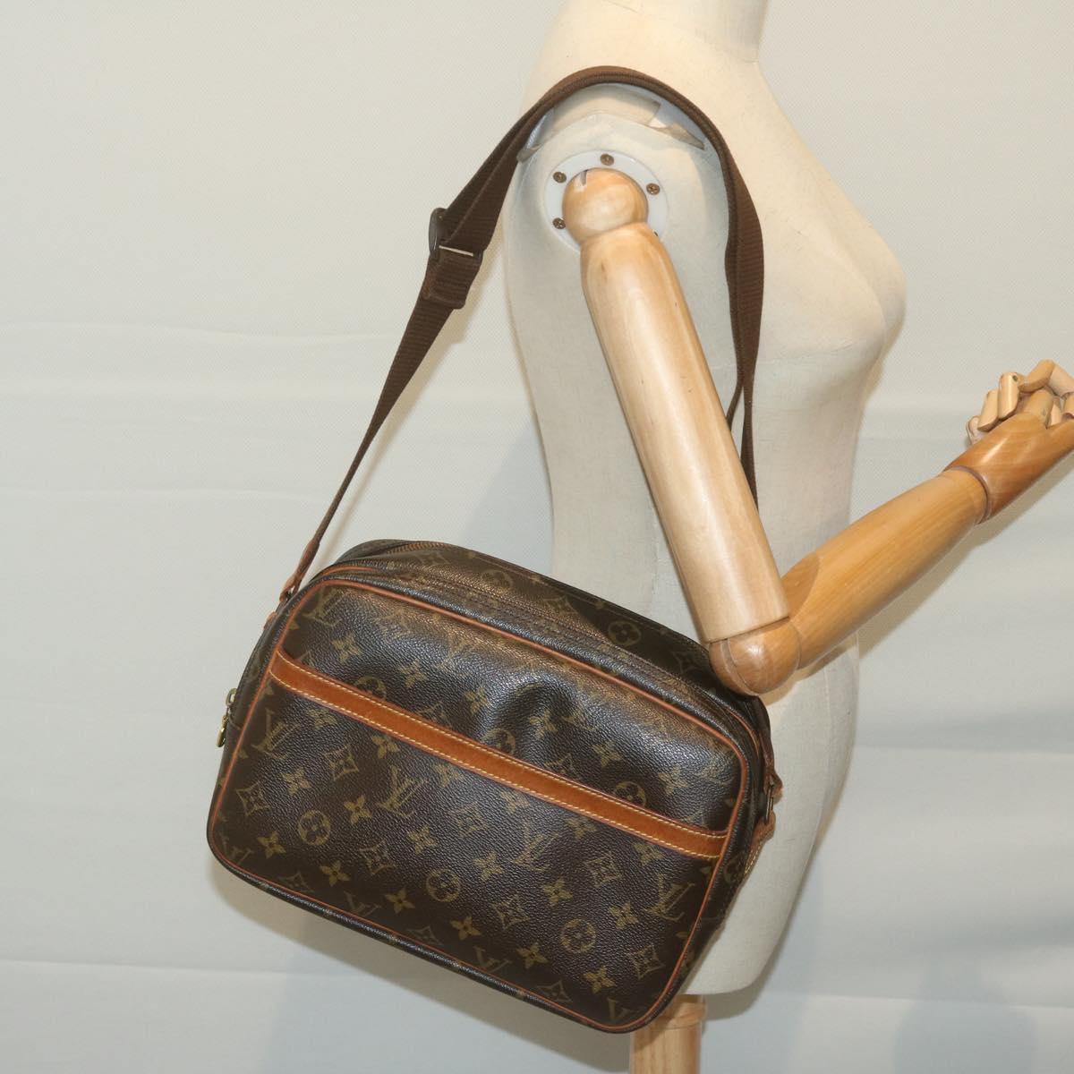 LOUIS VUITTON Monogram Reporter PM Shoulder Bag M45254 LV Auth 64978