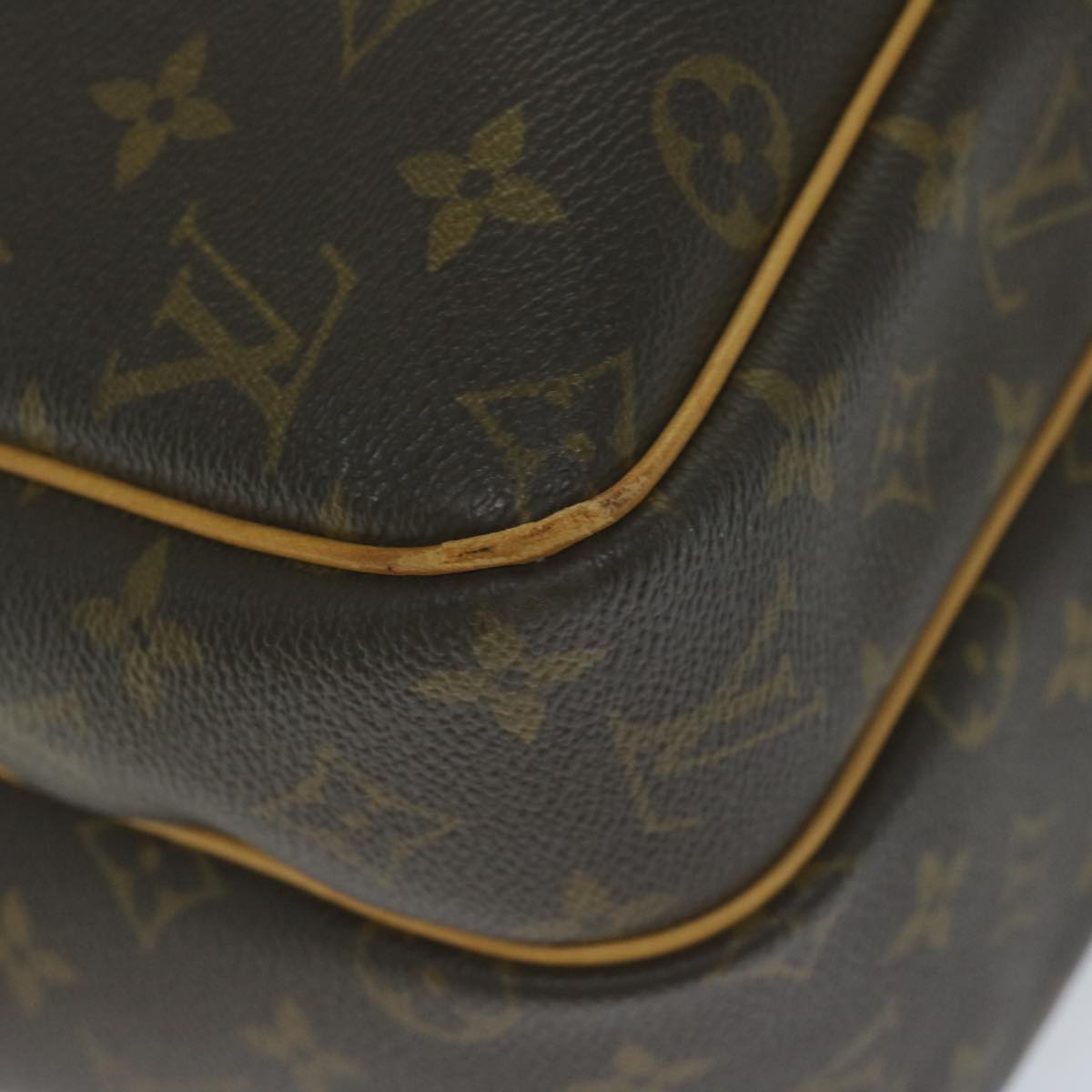 LOUIS VUITTON Monogram Reporter GM Shoulder Bag M45252 LV Auth 64979