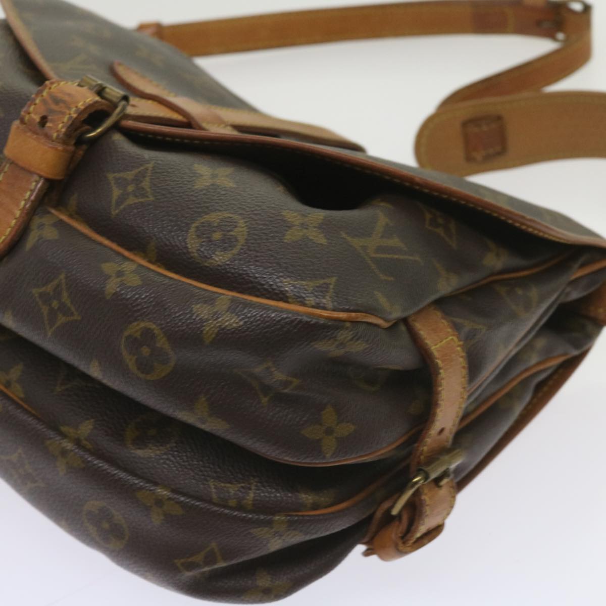 LOUIS VUITTON Monogram Saumur 30 Shoulder Bag M42256 LV Auth 65053