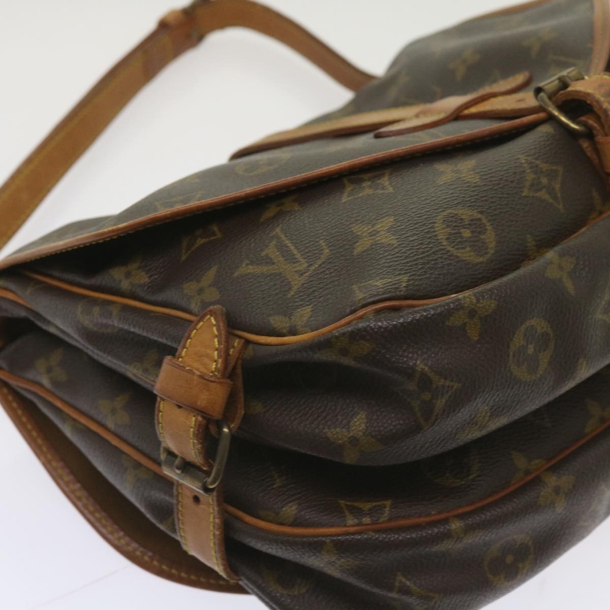 LOUIS VUITTON Monogram Saumur 30 Shoulder Bag M42256 LV Auth 65053