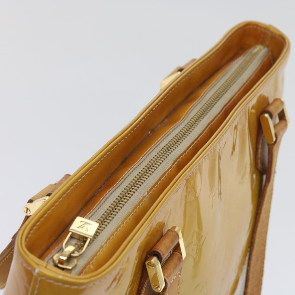 LOUIS VUITTON Monogram Vernis Houston Hand Bag Beige M91004 LV Auth 65065