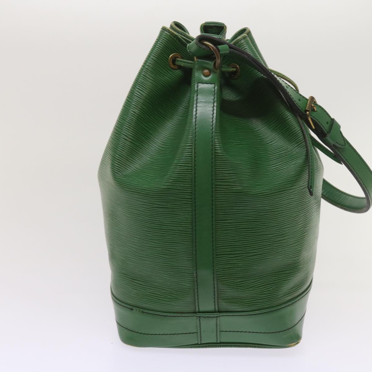 LOUIS VUITTON Epi Noe Shoulder Bag Green M44004 LV Auth 65076