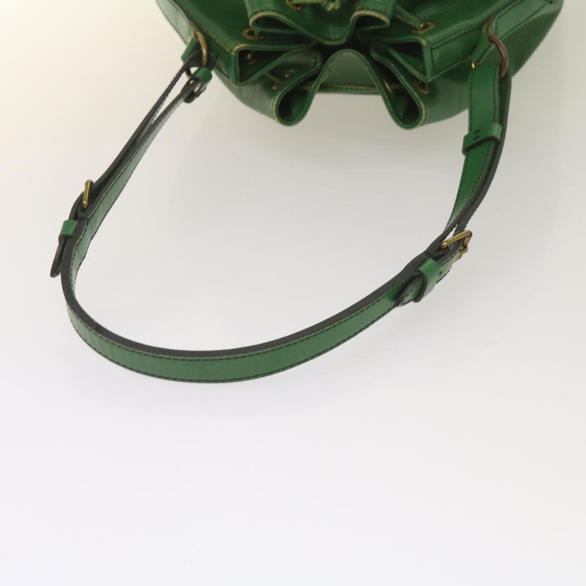 LOUIS VUITTON Epi Noe Shoulder Bag Green M44004 LV Auth 65076