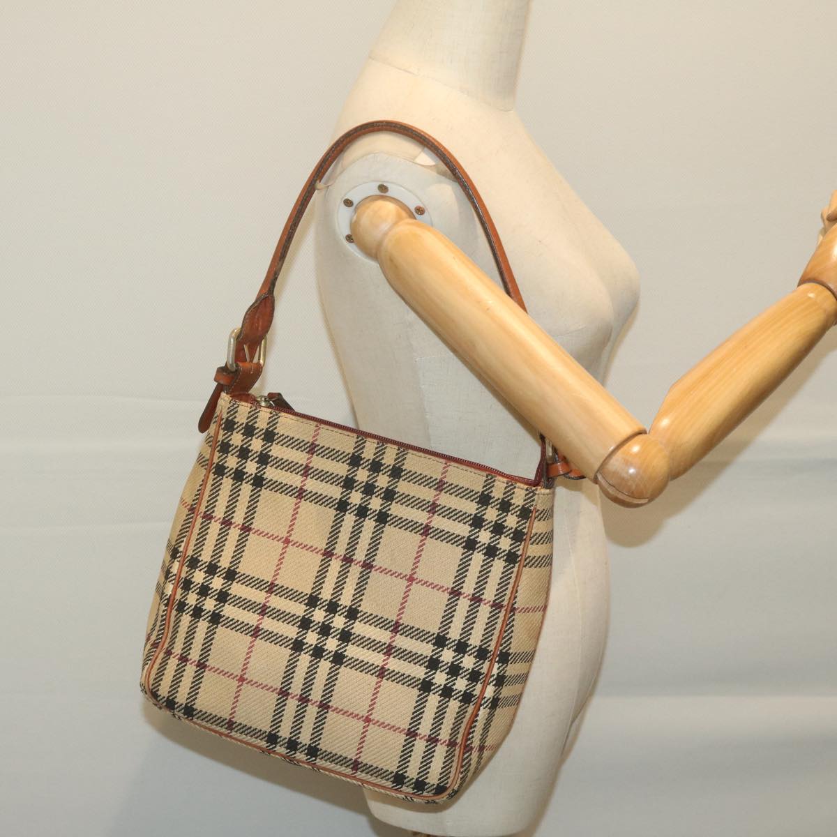 BURBERRY Nova Check Shoulder Bag Wool White Auth 65090