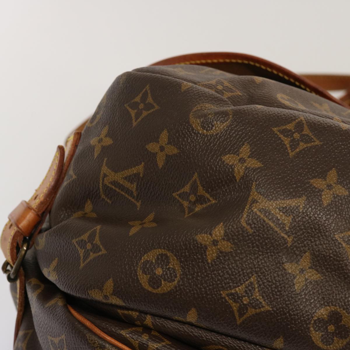 LOUIS VUITTON Monogram Saumur 35 Shoulder Bag M42254 LV Auth 65145