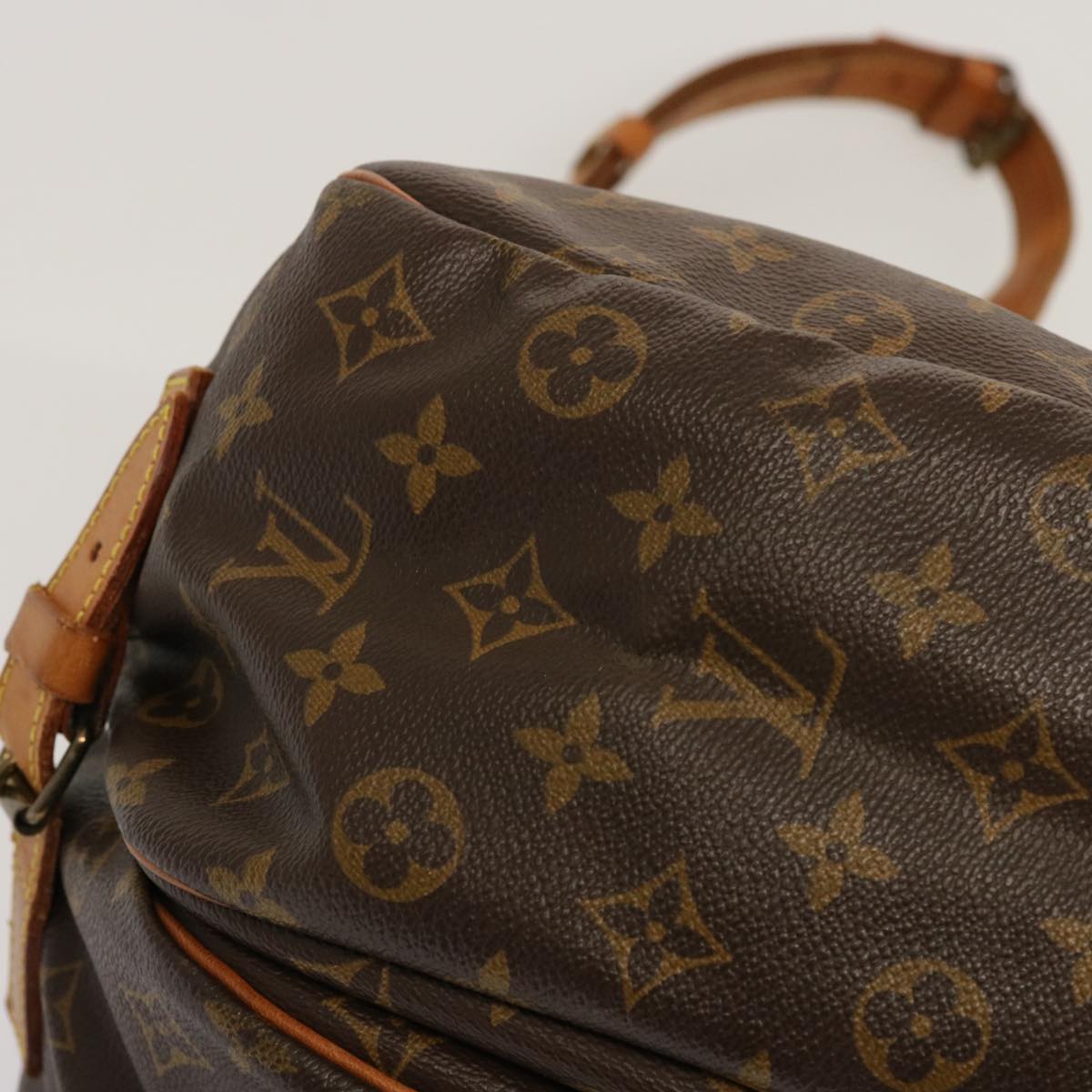 LOUIS VUITTON Monogram Saumur 35 Shoulder Bag M42254 LV Auth 65145