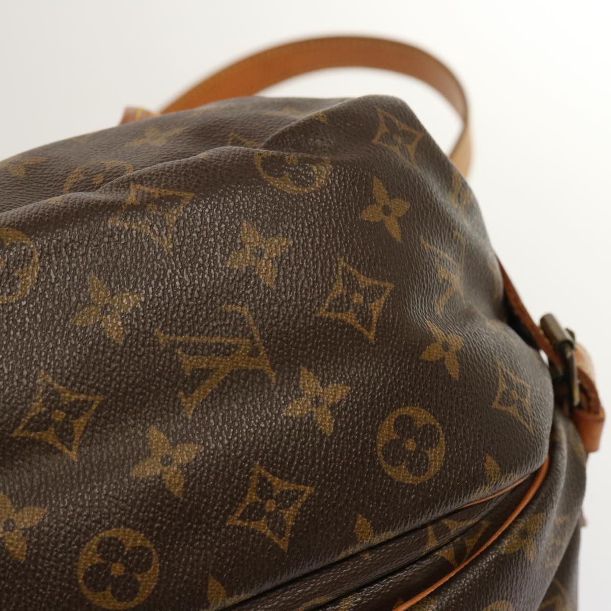 LOUIS VUITTON Monogram Saumur 35 Shoulder Bag M42254 LV Auth 65145