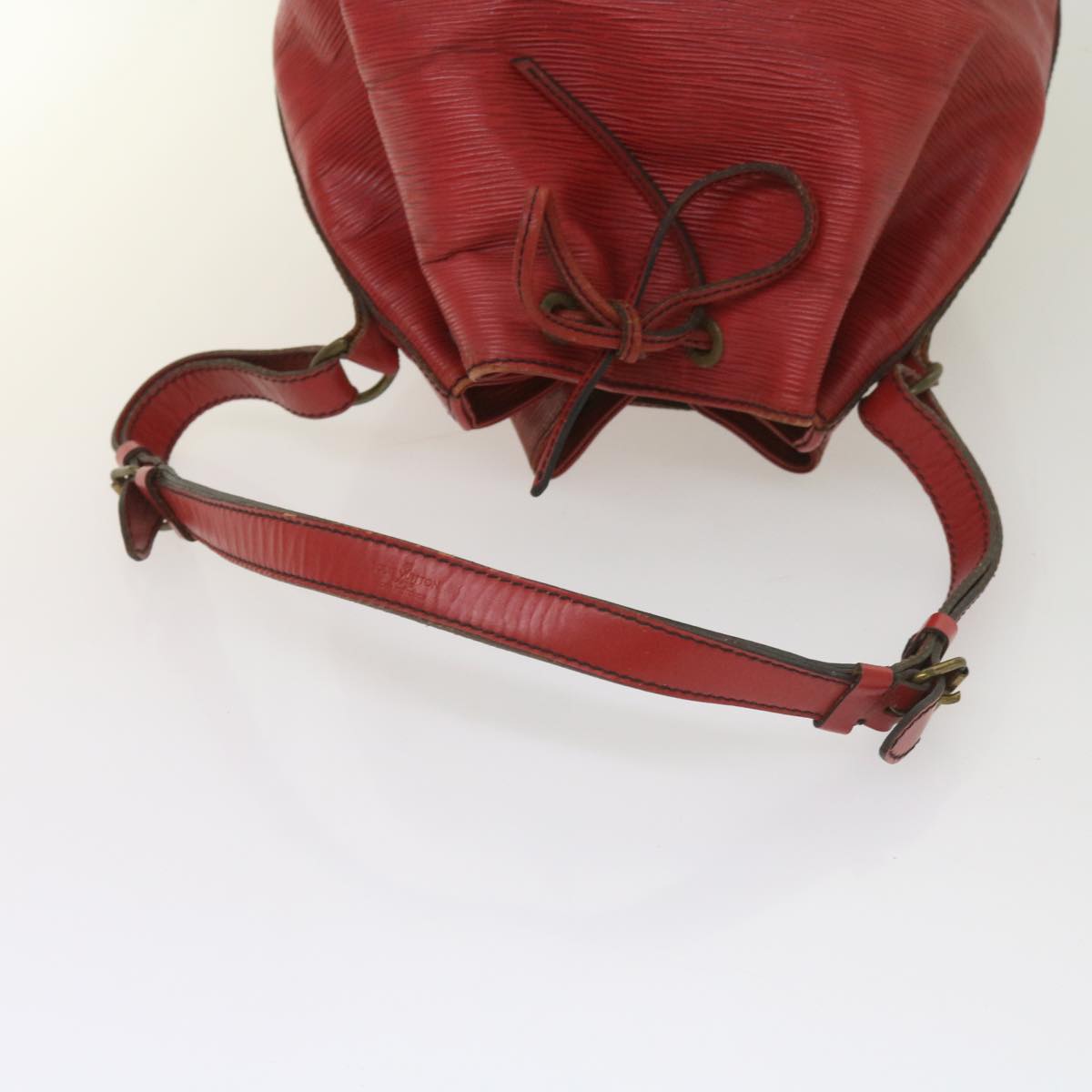 LOUIS VUITTON Epi Petit Noe Shoulder Bag Red M44107 LV Auth 65150