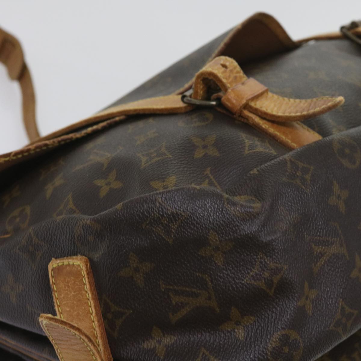 LOUIS VUITTON Monogram Saumur 43 Shoulder Bag M42252 LV Auth 65160