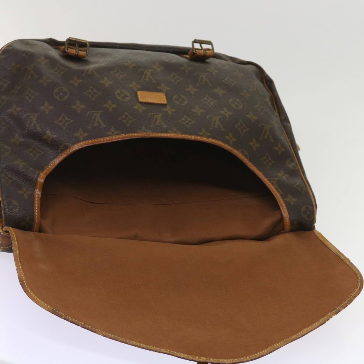 LOUIS VUITTON Monogram Saumur 43 Shoulder Bag M42252 LV Auth 65160