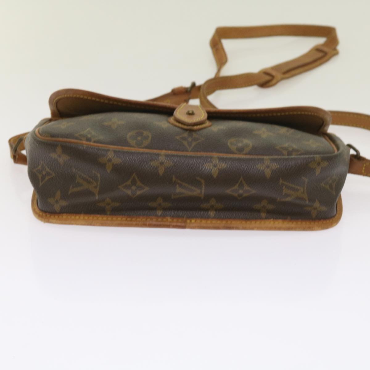 LOUIS VUITTON Monogram Gibeciere PM Shoulder Bag M42248 LV Auth 65205