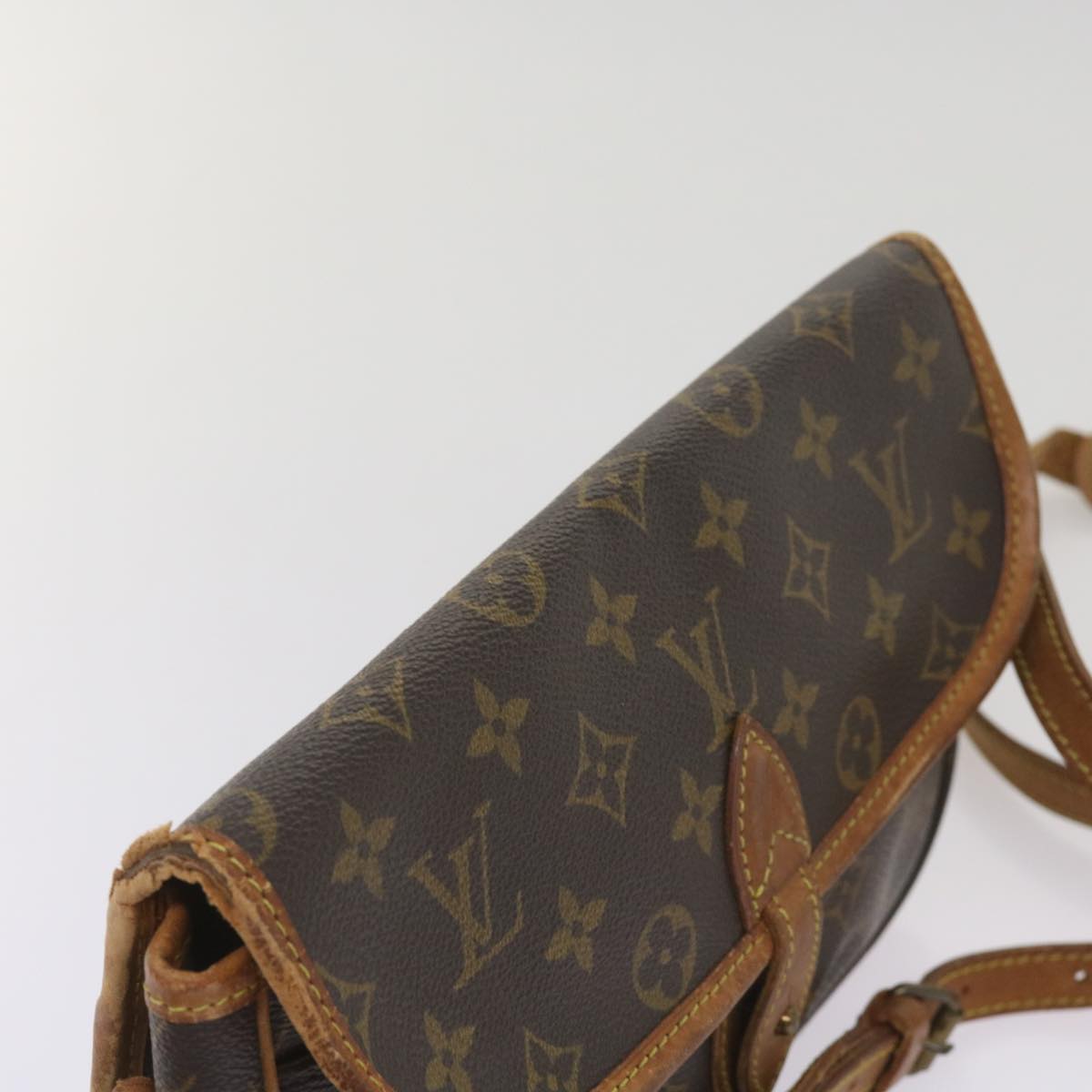 LOUIS VUITTON Monogram Gibeciere PM Shoulder Bag M42248 LV Auth 65205