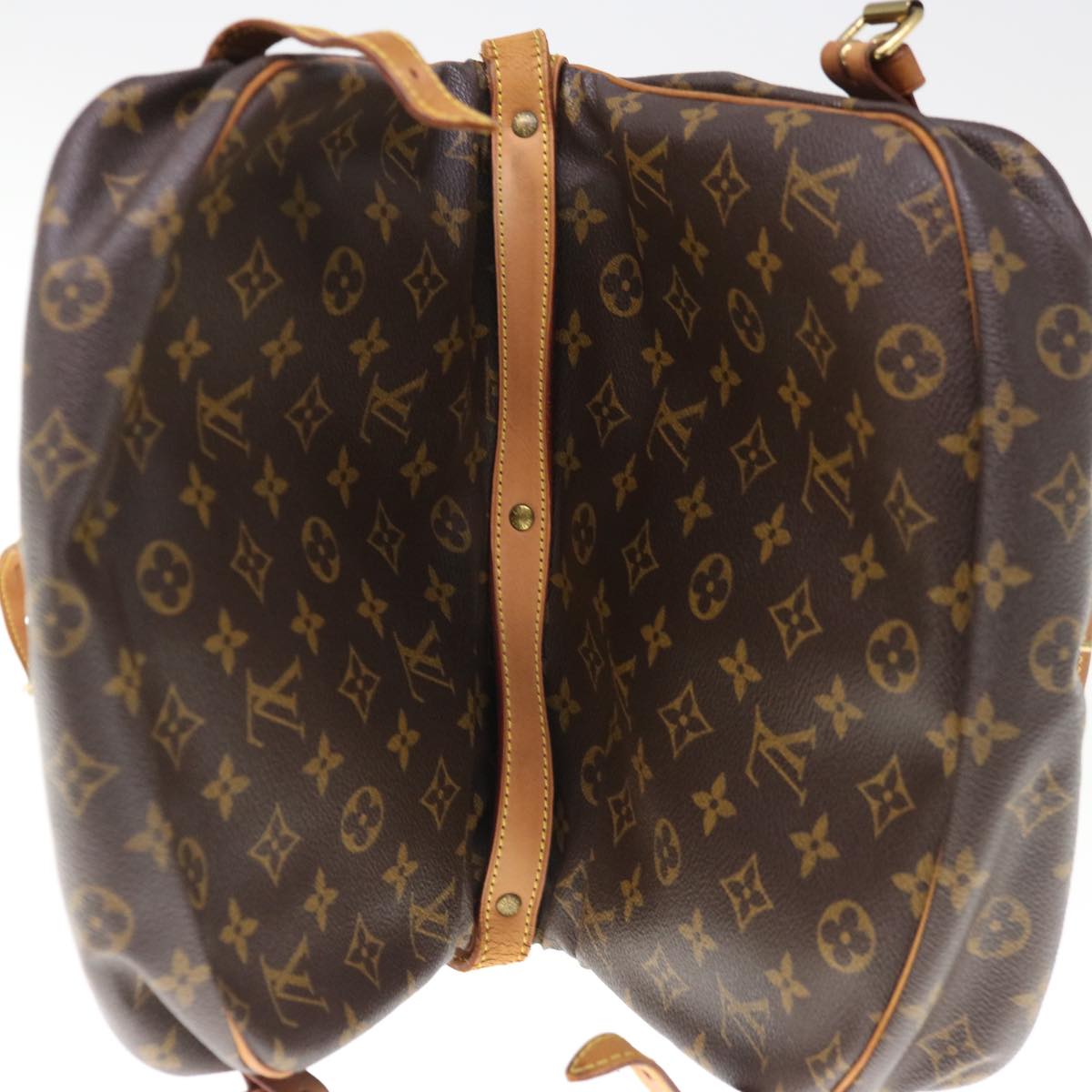 LOUIS VUITTON Monogram Saumur 30 Shoulder Bag M42256 LV Auth 65207