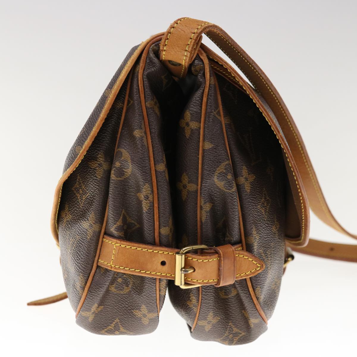 LOUIS VUITTON Monogram Saumur 30 Shoulder Bag M42256 LV Auth 65207