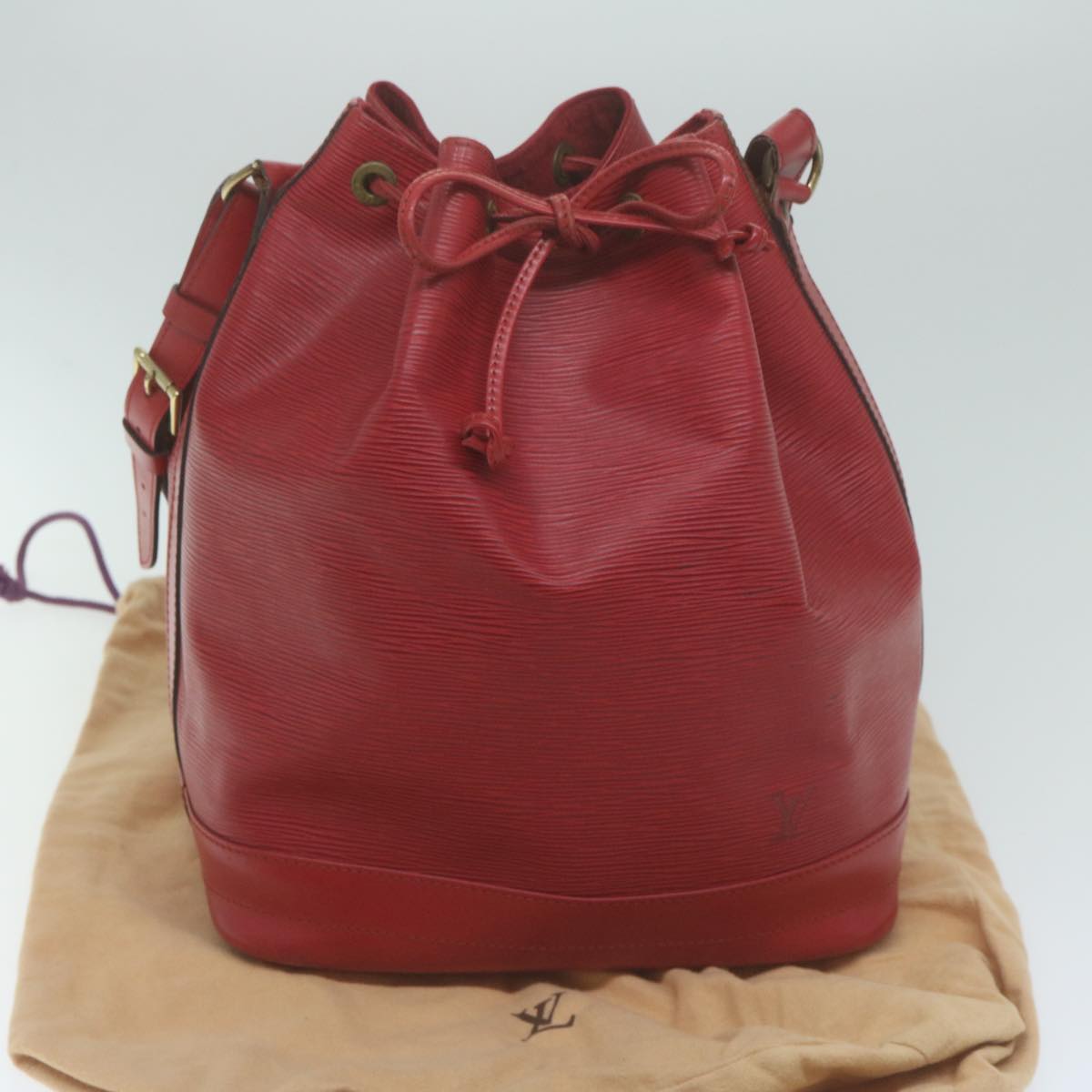 LOUIS VUITTON Epi Noe Shoulder Bag Red M44007 LV Auth 65234