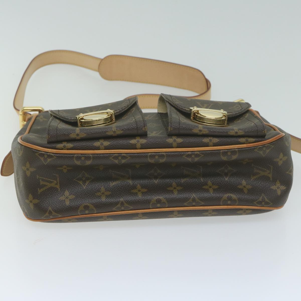 LOUIS VUITTON Monogram Hudson GM Shoulder Bag M40045 LV Auth 65244A