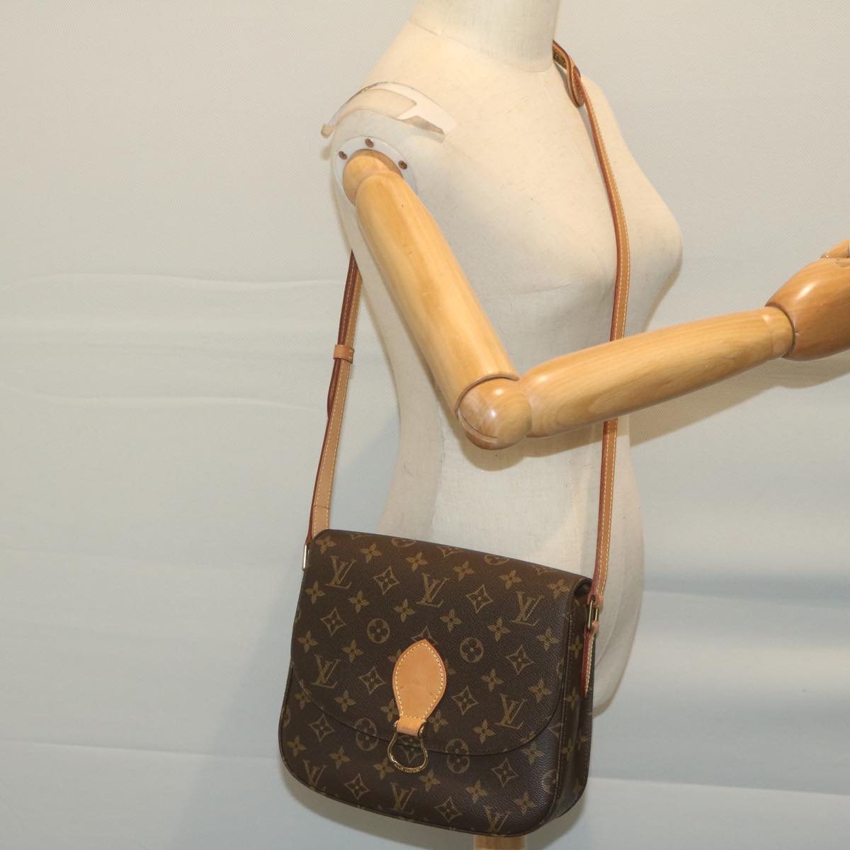 LOUIS VUITTON Monogram Saint Cloud GM Shoulder Bag M51242 LV Auth 65254A