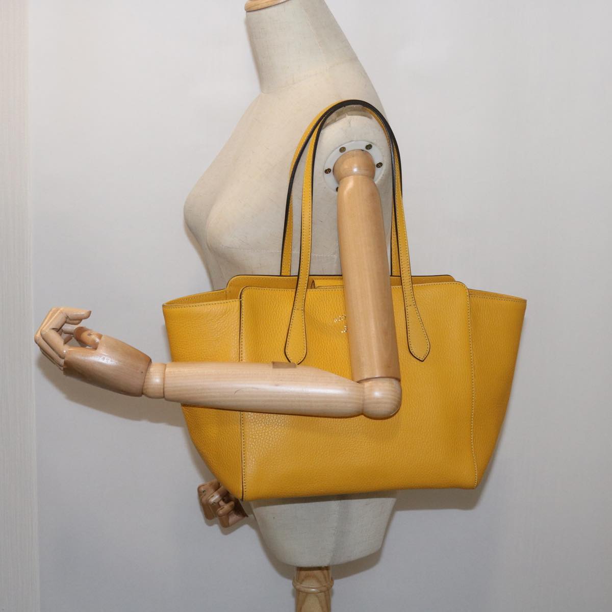 GUCCI Shoulder Bag Leather Yellow 354408 Auth 65266