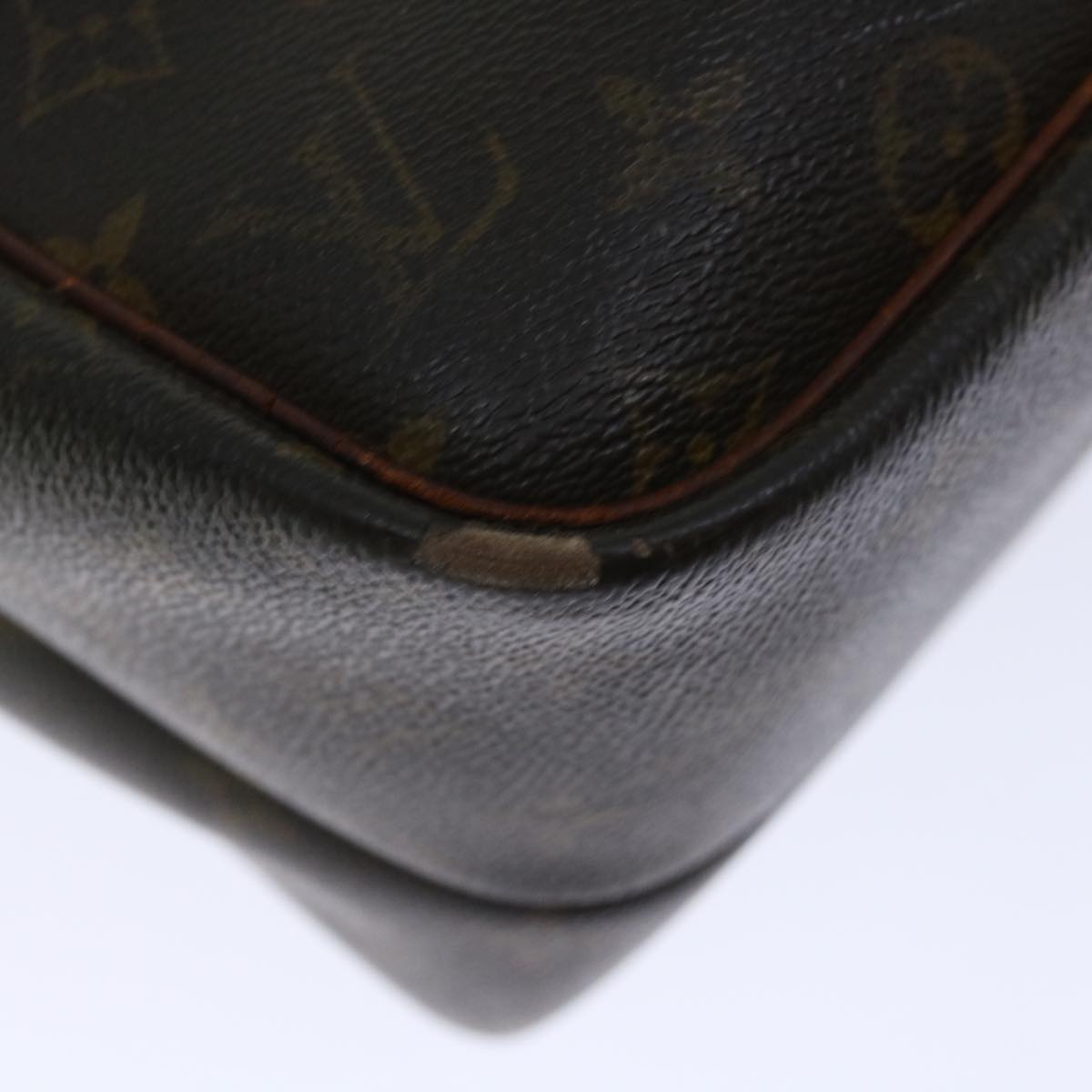 LOUIS VUITTON Monogram Reporter GM Shoulder Bag M45252 LV Auth 65367