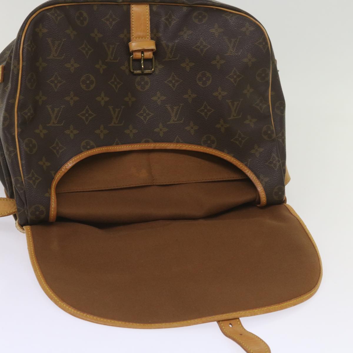 LOUIS VUITTON Monogram Saumur 35 Shoulder Bag M42254 LV Auth 65432