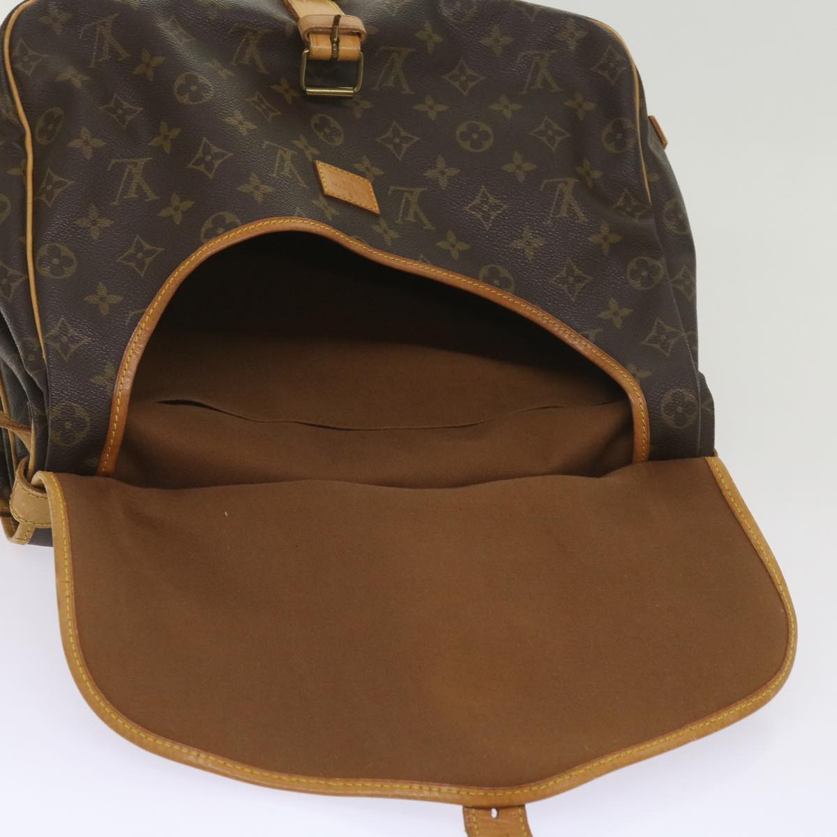 LOUIS VUITTON Monogram Saumur 35 Shoulder Bag M42254 LV Auth 65432