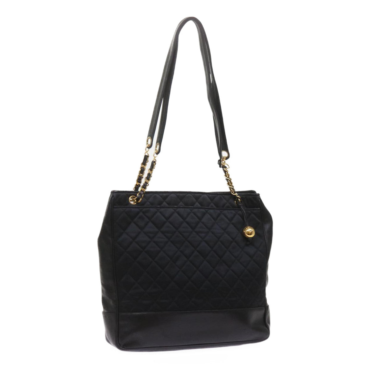 CHANEL Matelasse Shoulder Bag Leather Black CC Auth 65441