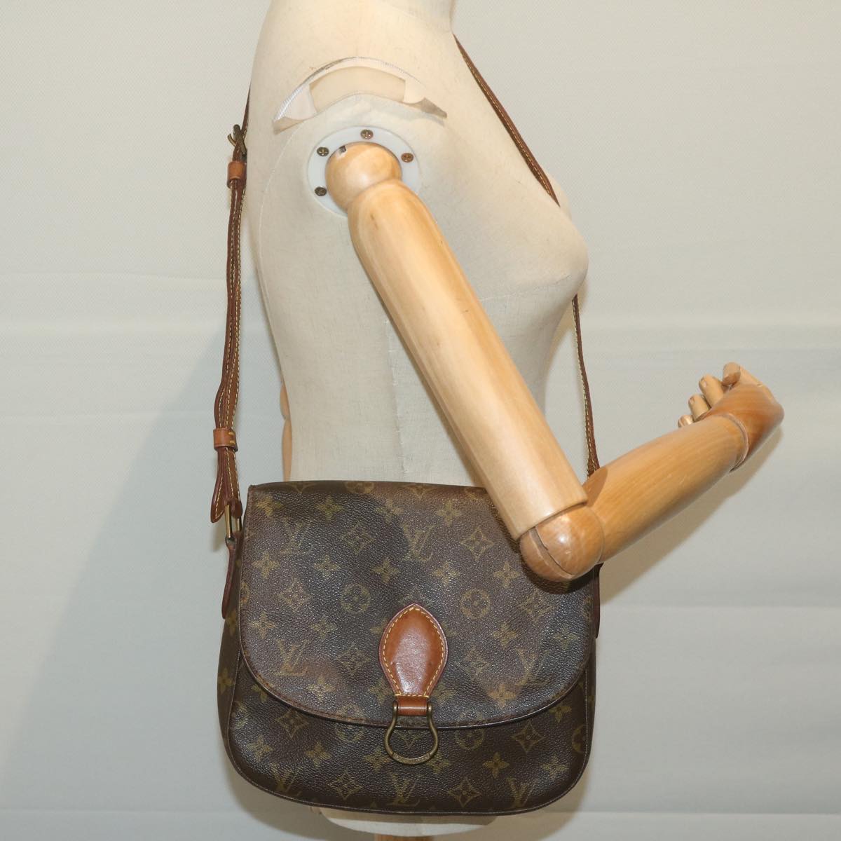 LOUIS VUITTON Monogram Saint Cloud GM Shoulder Bag M51242 LV Auth 65473