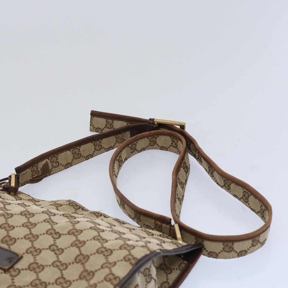 GUCCI GG Canvas Shoulder Bag Beige 91762 Auth 65502