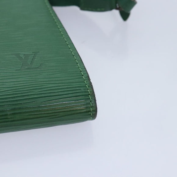 LOUIS VUITTON Epi Pochette Accessoires Pouch Green M52984 LV Auth 65519
