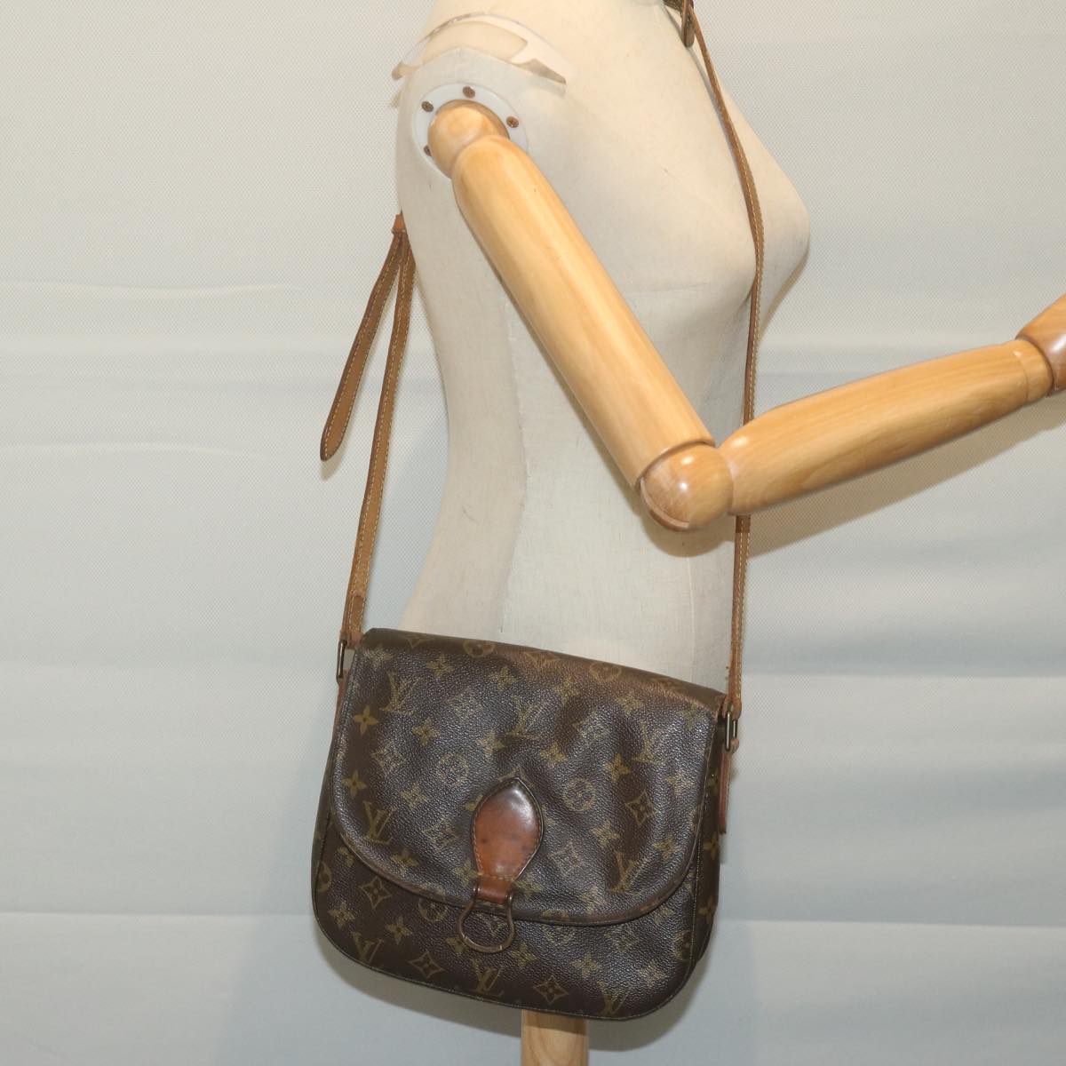 LOUIS VUITTON Monogram Saint Cloud GM Shoulder Bag M51242 LV Auth 65634