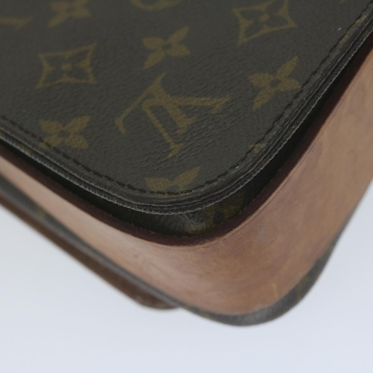 LOUIS VUITTON Monogram Cartouchiere MM Shoulder Bag M51253 LV Auth 65637