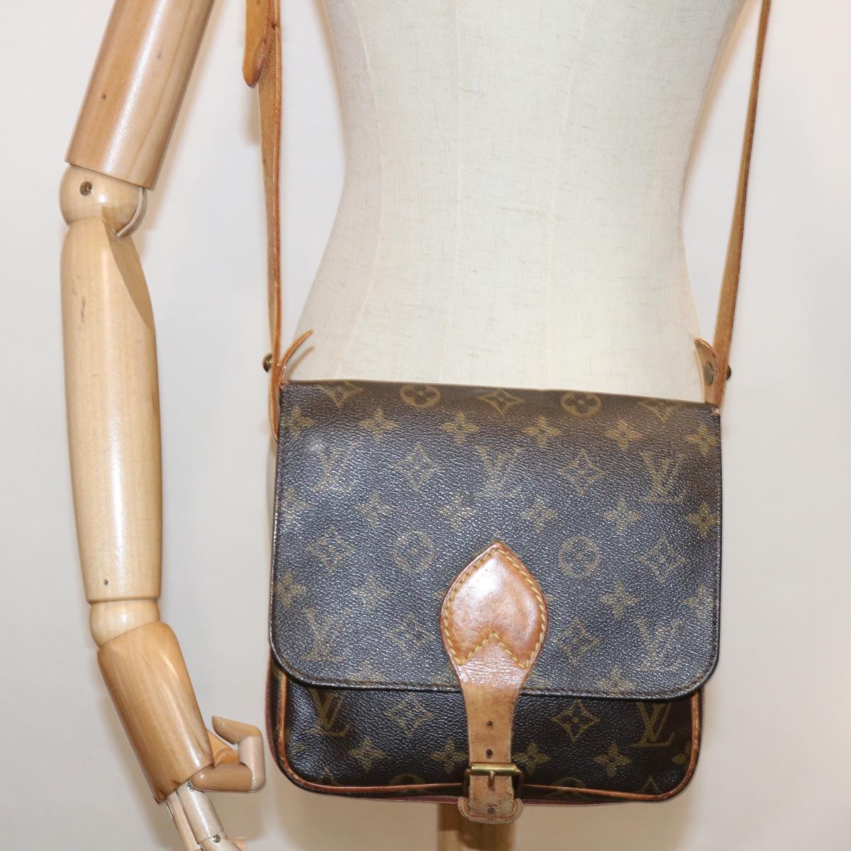 LOUIS VUITTON Monogram Cartouchiere MM Shoulder Bag M51253 LV Auth 65646